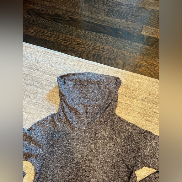 Lululemon “Turtle neck” sweatshirt - Picture 2 of 3